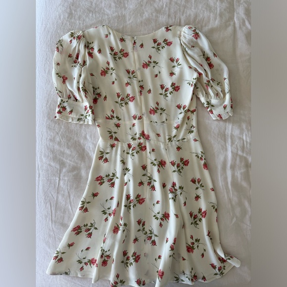 Reformation Steph dress in Florence - Picture 6 of 7